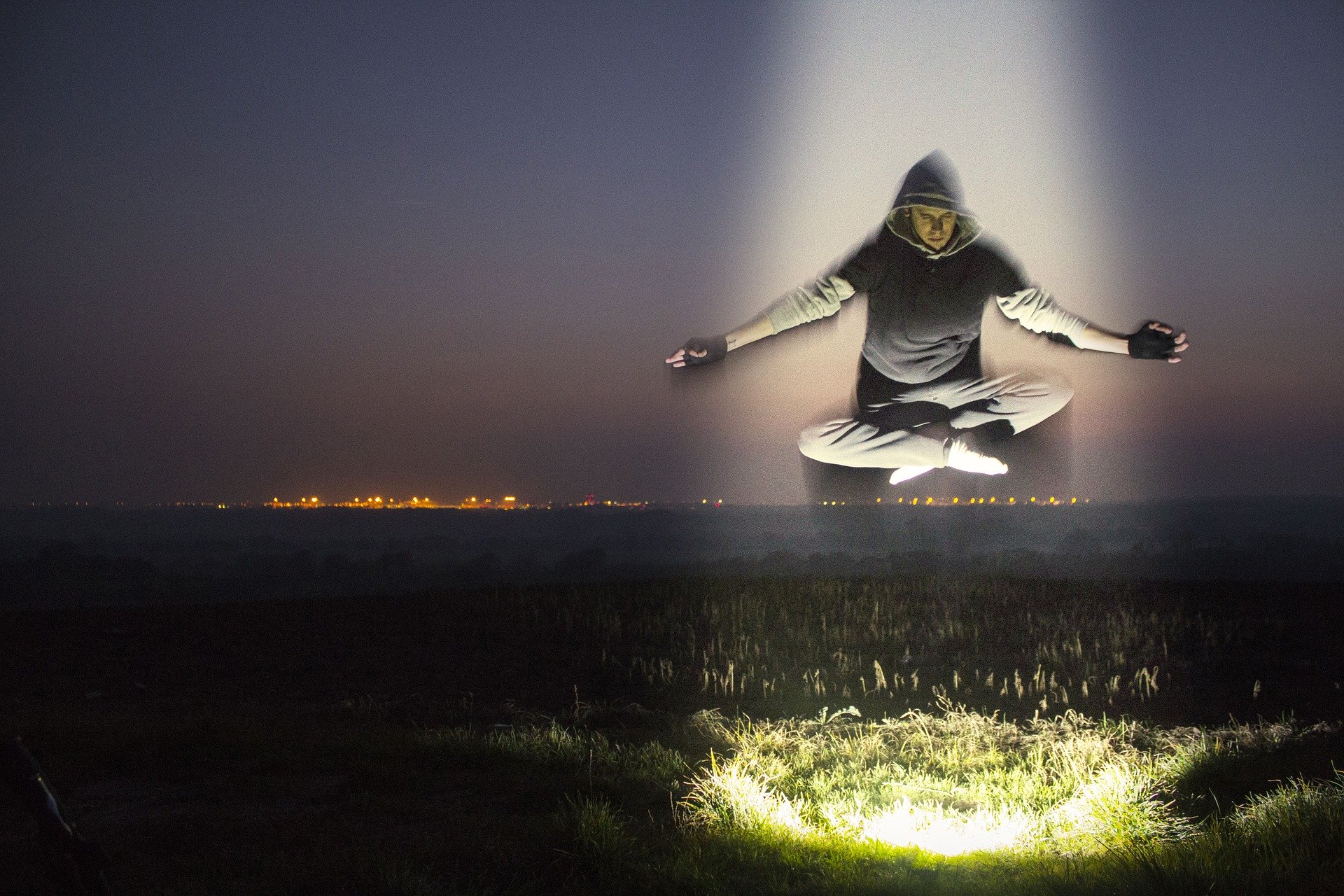 meditation-levitation - Image by Benjamin Balazs from Pixabay