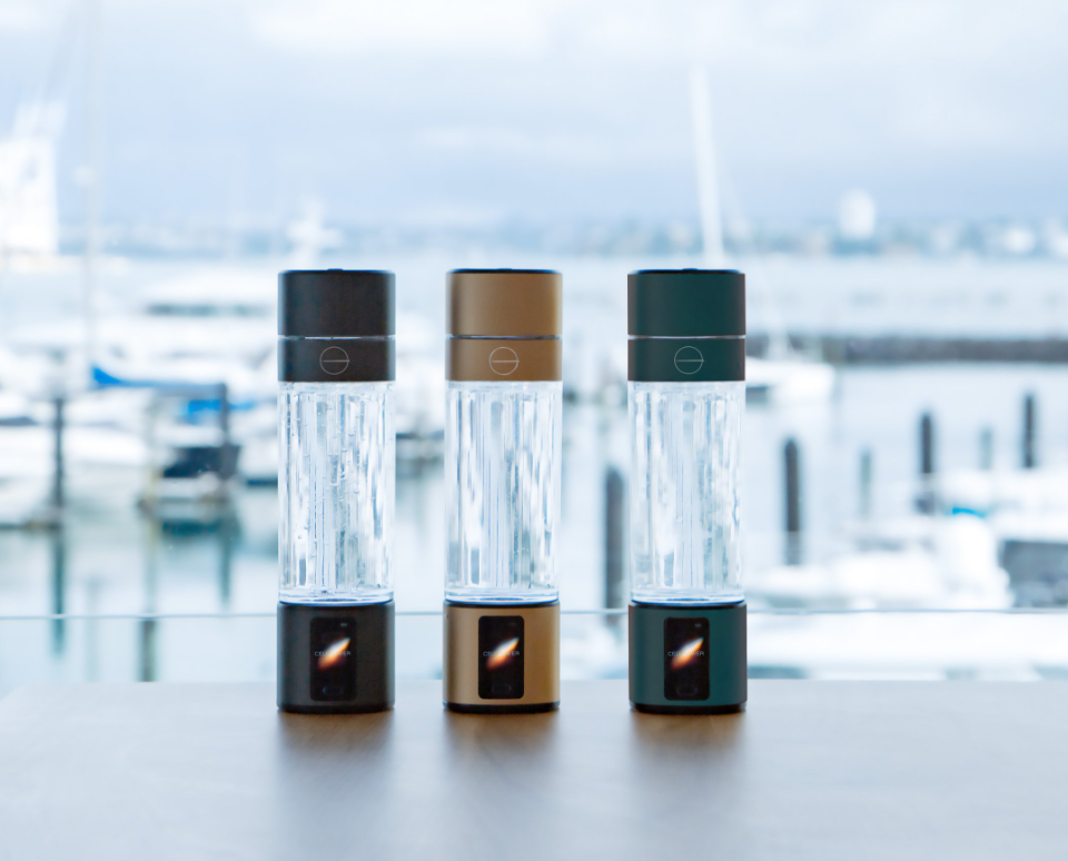 hydrogen-bottles H2 water
